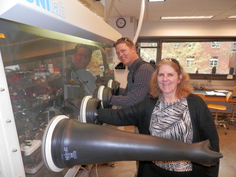 Linda and Russ are interested in an experiment.