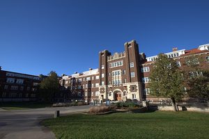 Impression of Burton dining hall.