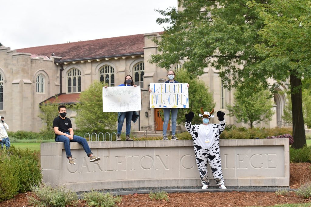 Welcoming New Students to Carleton