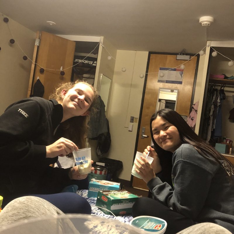 kitty and chloe with ice cream