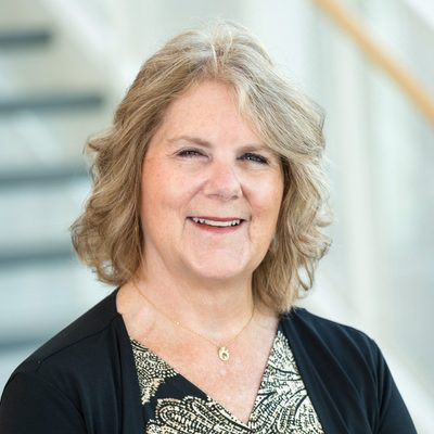 Linda_Mueller_Headshot_2021