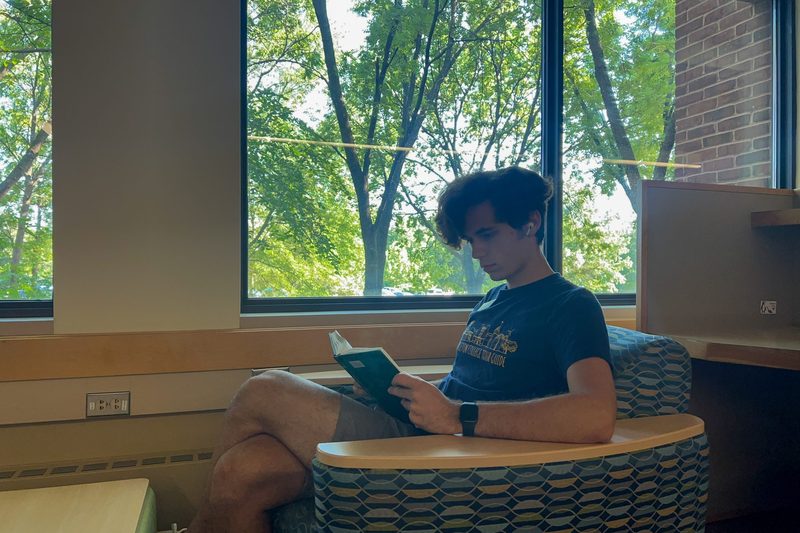 reading on second libe