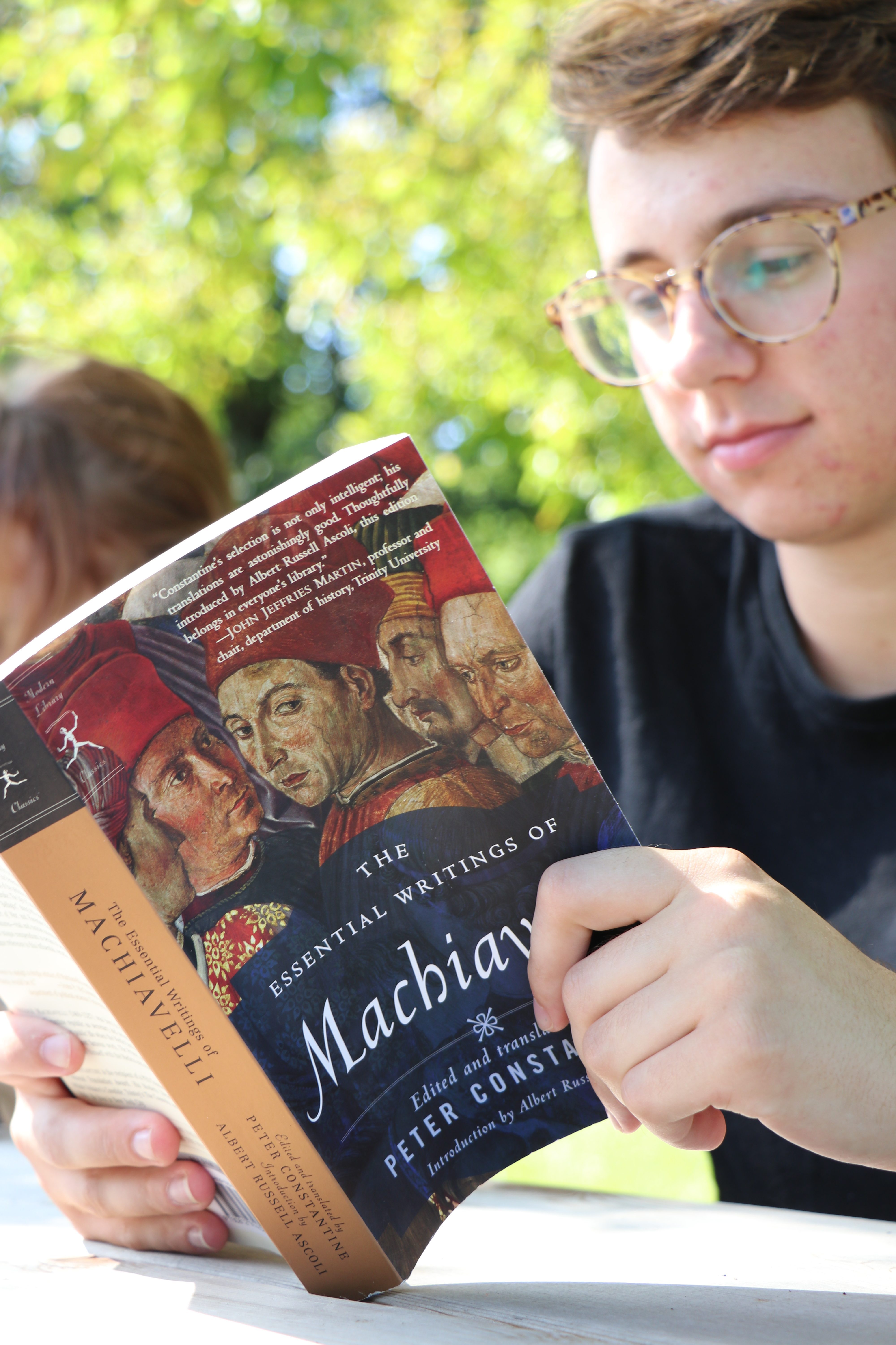 Student reading Machiavelli