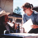 Carleton student converses with a local on the Spanish in Morelia program.