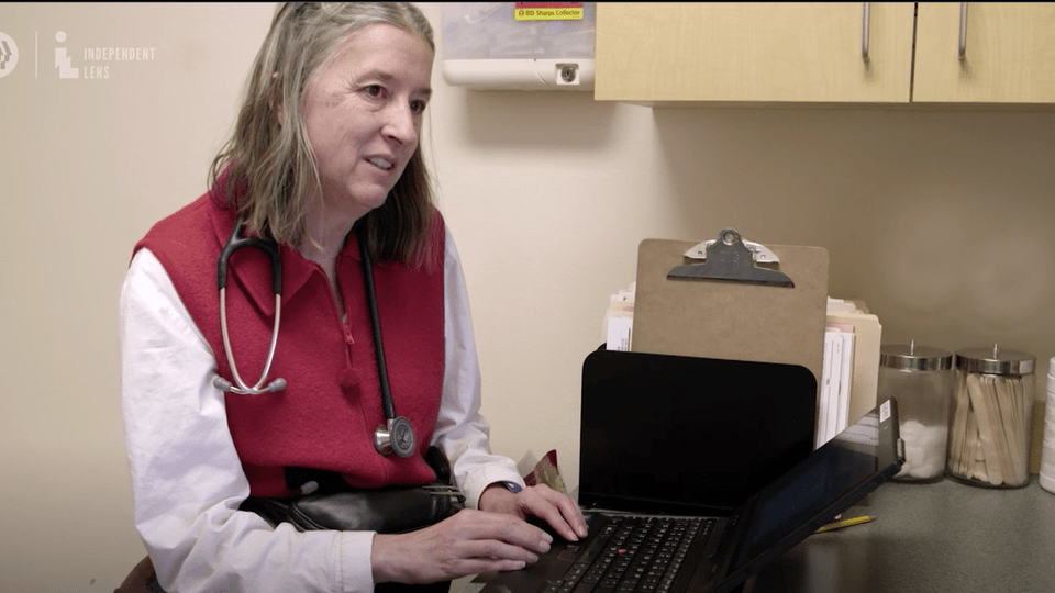Leslie Hayes '86 featured in documentary on physician shortage, opioid epidemic