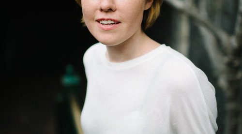 Image of musician, composer and producer Caroline Shaw