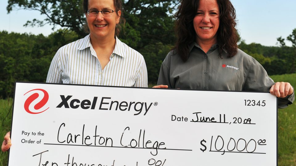 Carleton Receives Grant from Xcel Energy for Cowling Arboretum News