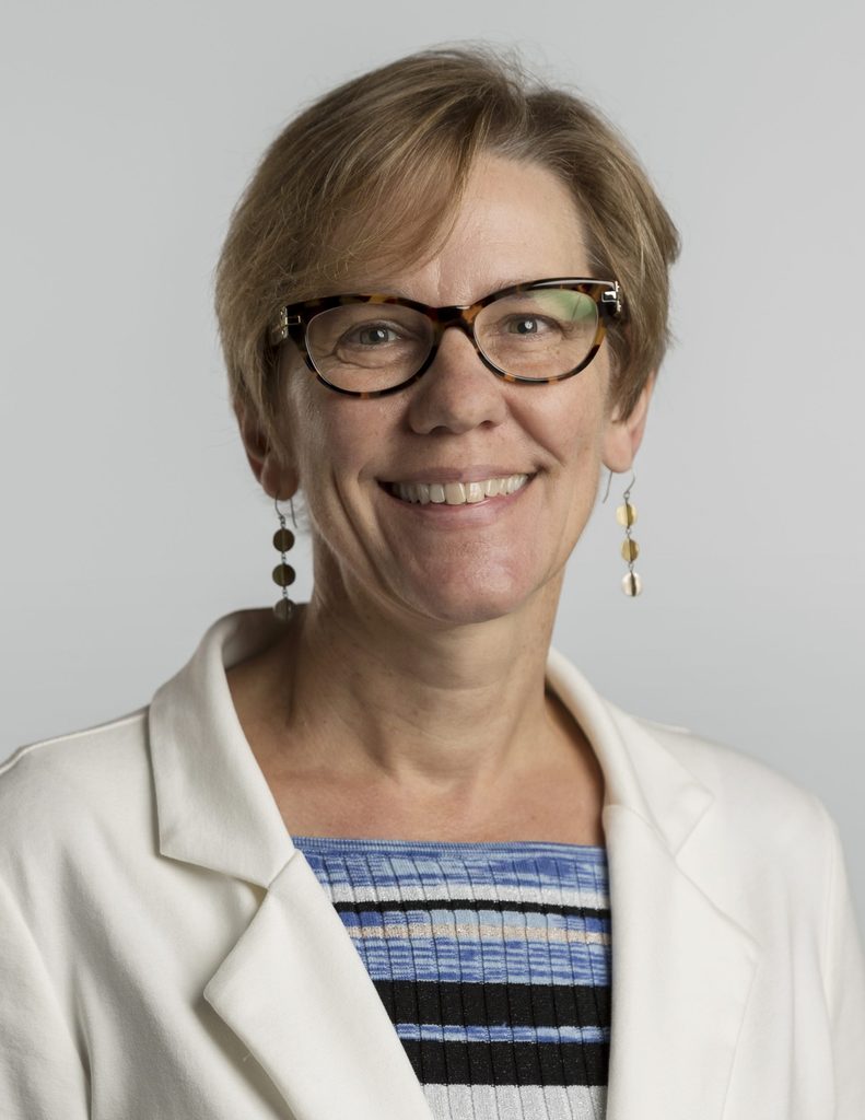 Portrait of a woman wearing glasses