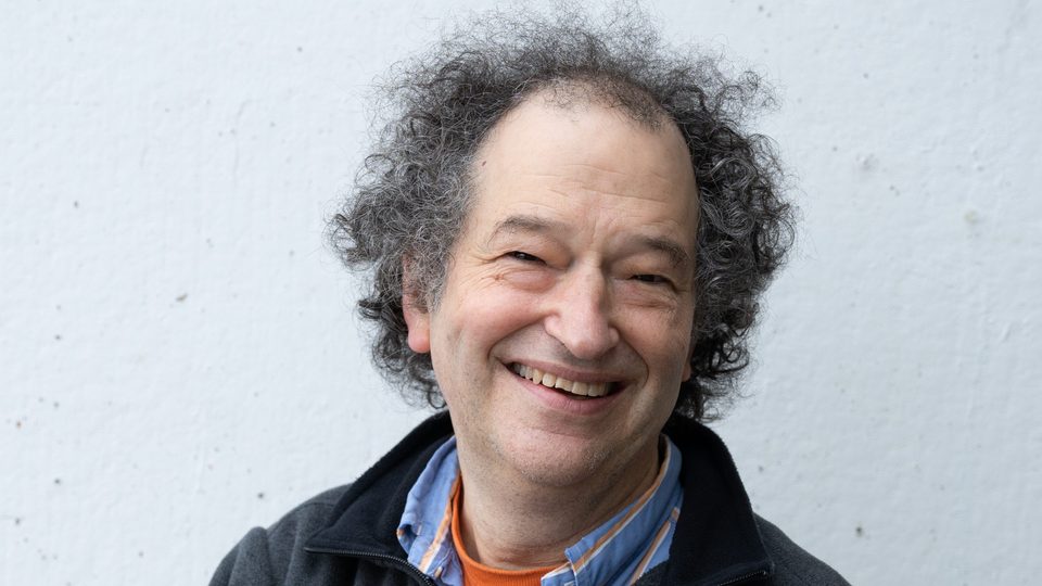 Headshot of Professor David Lefkowitz