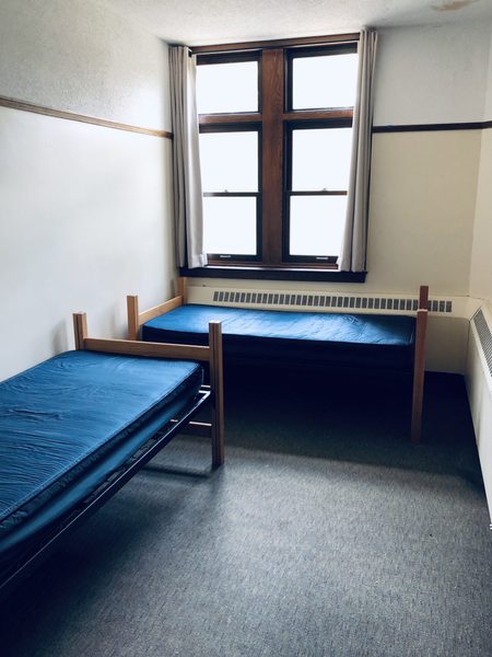 Burton Long Double Room-Beds
