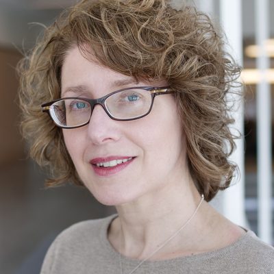 Photo of Annette Nierobisz
