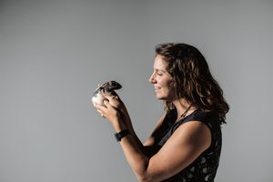Professor Sarah Meerts holds a rat