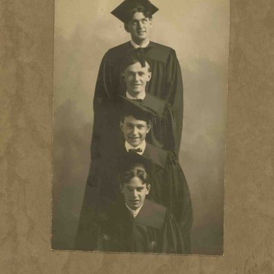 Members of the Class of 1906.