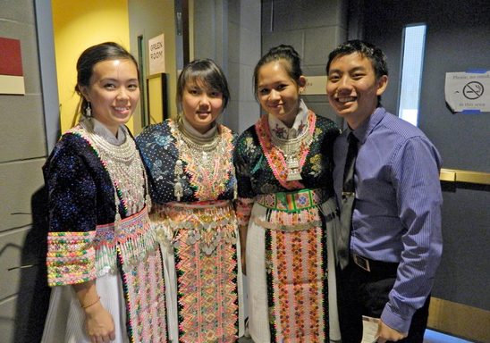 Members of the Coaition of Hmong Students (CHS)