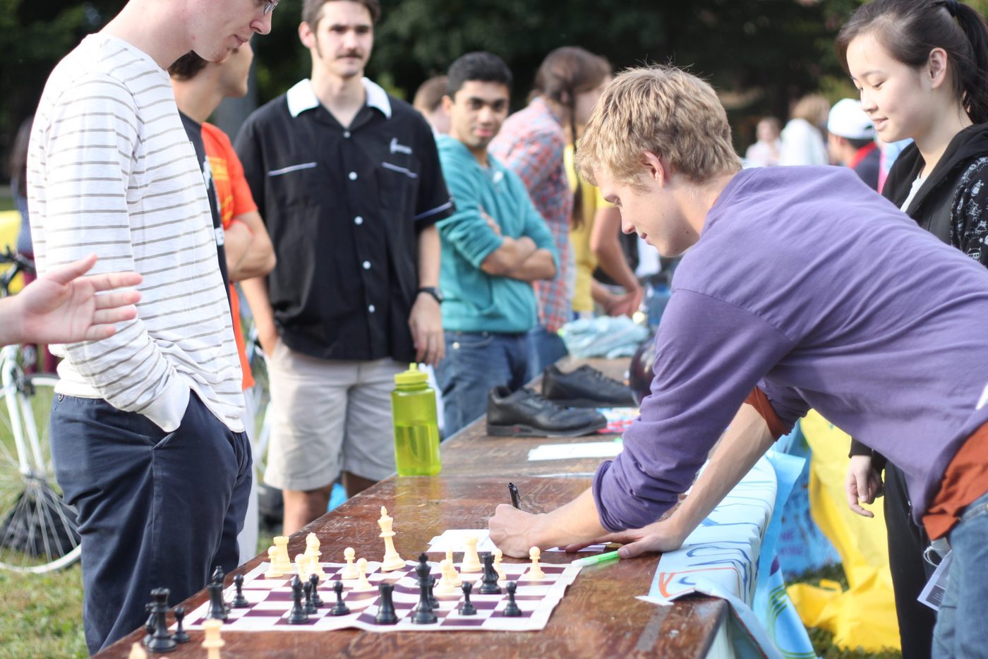 Students sign up for a chess org at the student org fair