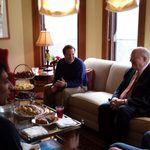 Ambassador Daniel Kurtzer visits with students and President Poskanzer at Nutting House