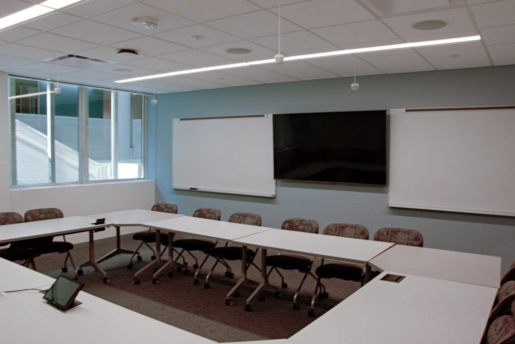 Olin 106 Faculty View