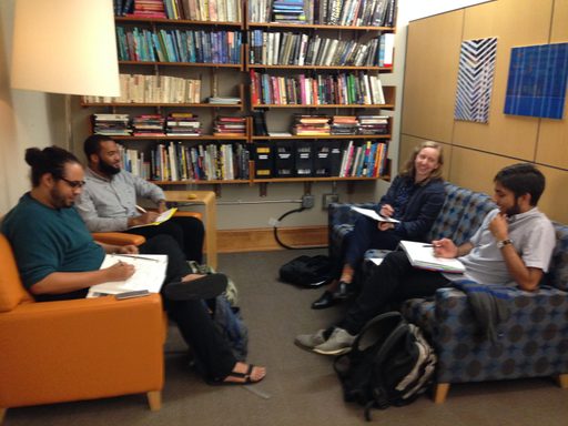 Professor Laska Jimsen meets with CAMS seniors developing comps proposals